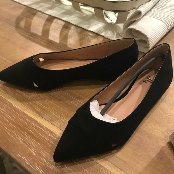 Black Winslo Flat - Journee Collection (DSW) - 6 - Picture 4 of 5